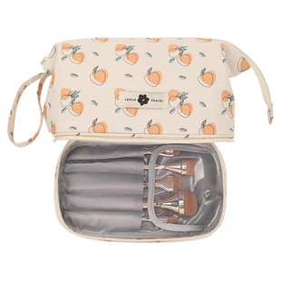 化妆包收纳包女便携式新款2025大容量洗漱袋高端旅行外出小巧轻便