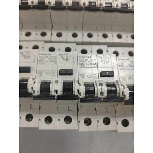 溢价-2P带漏电5SU9 356-1KK25 25A的有16