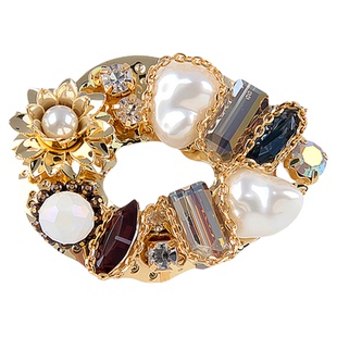 法式复古水晶珍珠花朵几何胸针女个性时尚高级感西装大衣胸花配饰