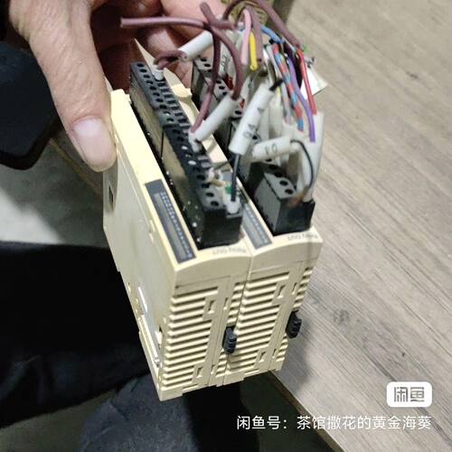 询价下单施耐德plc模块 TM2DRA16RT 拆机包好，实物图，