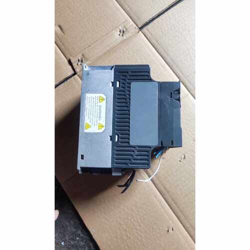 议价台达变频器VFD022E43AM实物图上盖壳子破损卡不维修