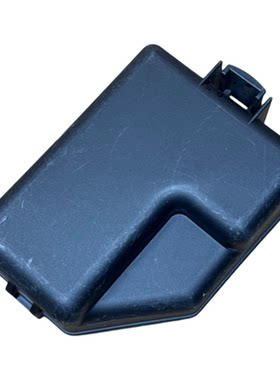 适用于炫丽M2M4保险丝盒盖上盖