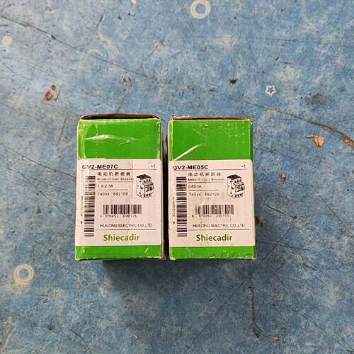 议价施耐德马达断路器GV2ME05C.GV2ME07C各1个
