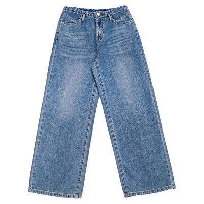 无色无味2025新款直筒牛仔裤女