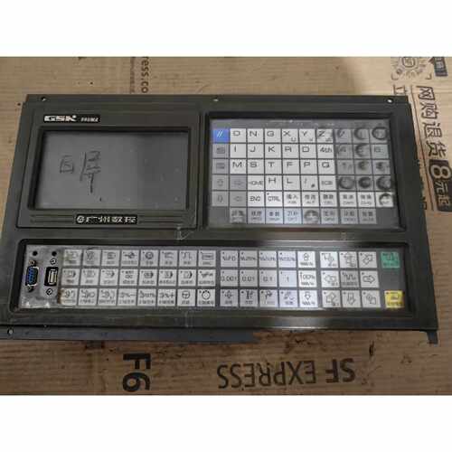 议价拆机广数990MA，实物拍摄具体看图，上电白屏，不包功能