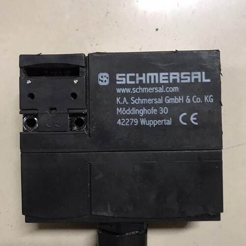 Schmersal Azm 170-02ZRK 24VAC