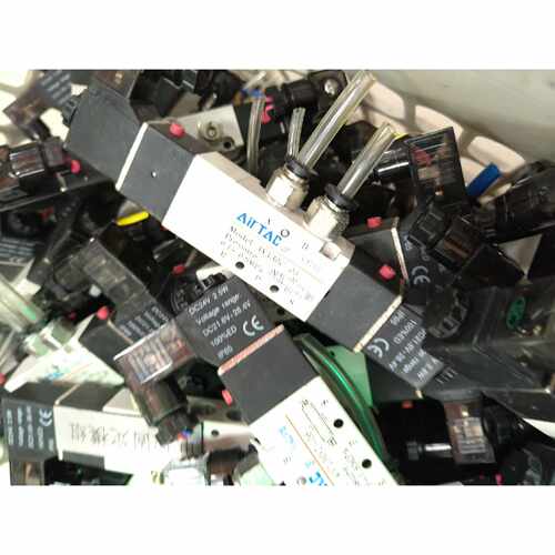 【请询价】亚德客电磁阀4V130C06有100个以上正品
