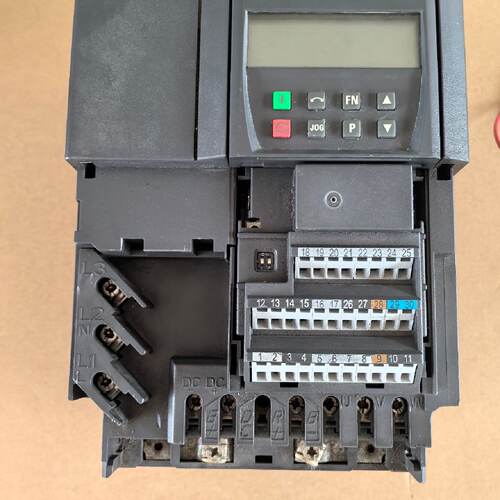 询价-6SE6440-2UD22-2BA1440变频器2.2