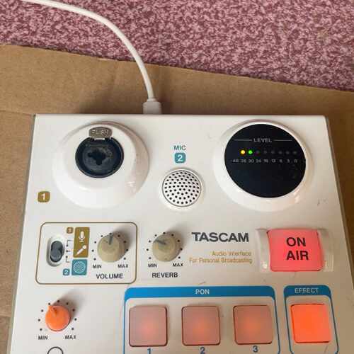 下单前咨询TASCAM达斯冠 US-32 ，正品，功能正常，
