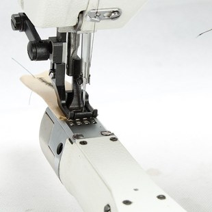 同步下送料曲折缝工业平缝机高效工业 式 曲臂曲折缝纫机