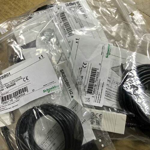 议价SR2USB01/SR1B101FU施耐德PC用USB口编程电缆全新原装正品现