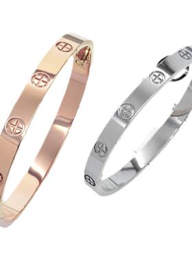 时尚风十字纹永恒之经典钛钢手镯