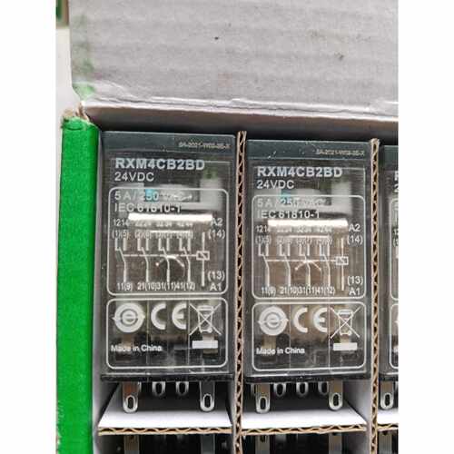 议价施耐德RXM4CB2BD中间继电器，24VDC 5A，插拔式