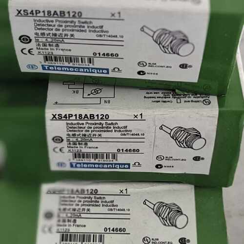 议价XS4P18AB120施耐德接近开关