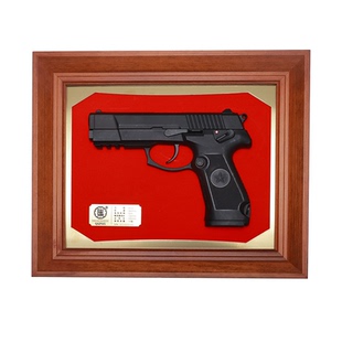 建设工业qsz92g纪念日半剖手枪模浮雕珠海航展兵装文创摆件纪念品