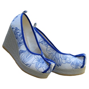 汉服鞋子女增高古装鞋新款女士高跟绣花鞋民族风女鞋老北京布鞋女