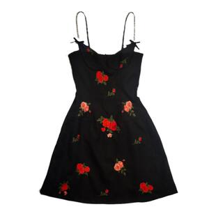 蓝色无●正版SST纯欲花朵复古风吊带v领显瘦设计感蓬蓬裙短连衣裙