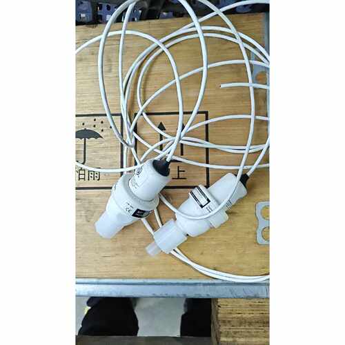4100-100G-F04-B12-A-P1-U 传感器