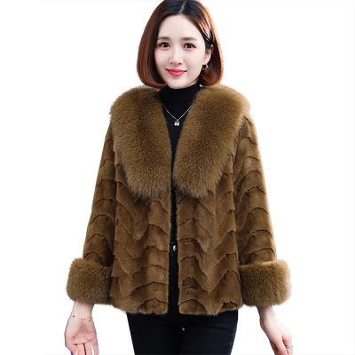 小个子显瘦狐狸毛领拼貂皮草外套
