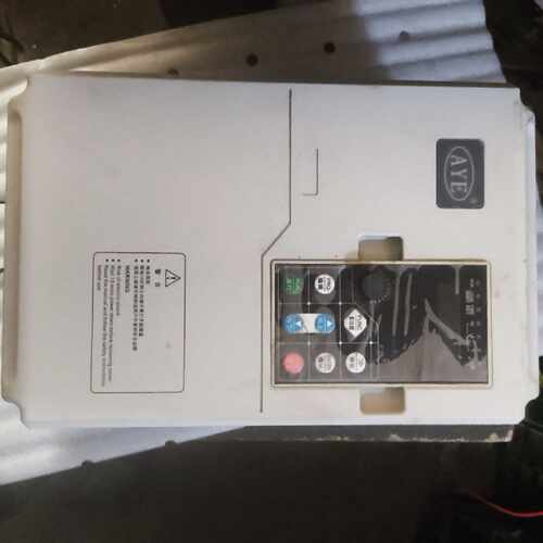 议价AYE高性能矢量型变频器VT80G22T422KW3维修