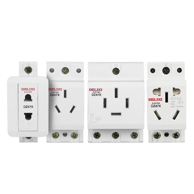 德力西10A16A白色电源插导轨式