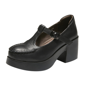 2026年春季真皮软底粗跟坡跟厚底浅口舒适一字扣复古小高跟单鞋女