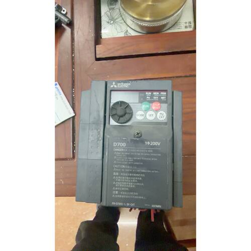 议价三菱FRD720S1.5KCHT变频器1.5KW2维修