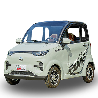 东威四轮电动车f1四座可加空调