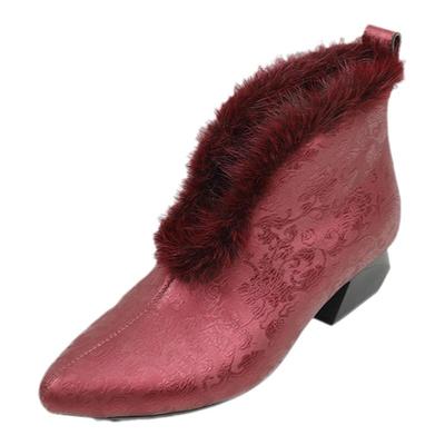 相伴民族风真皮尖头百搭加绒短靴