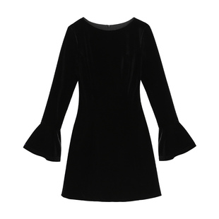 pusumede黑色丝绒连衣裙女新款设计感气质复古长袖小黑裙收腰短裙