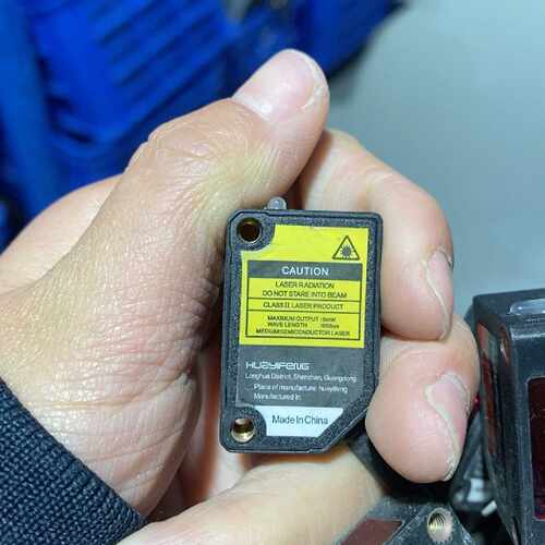 议价华怡丰激光传感器ES201-T30MN，库存拆机件，成色还可