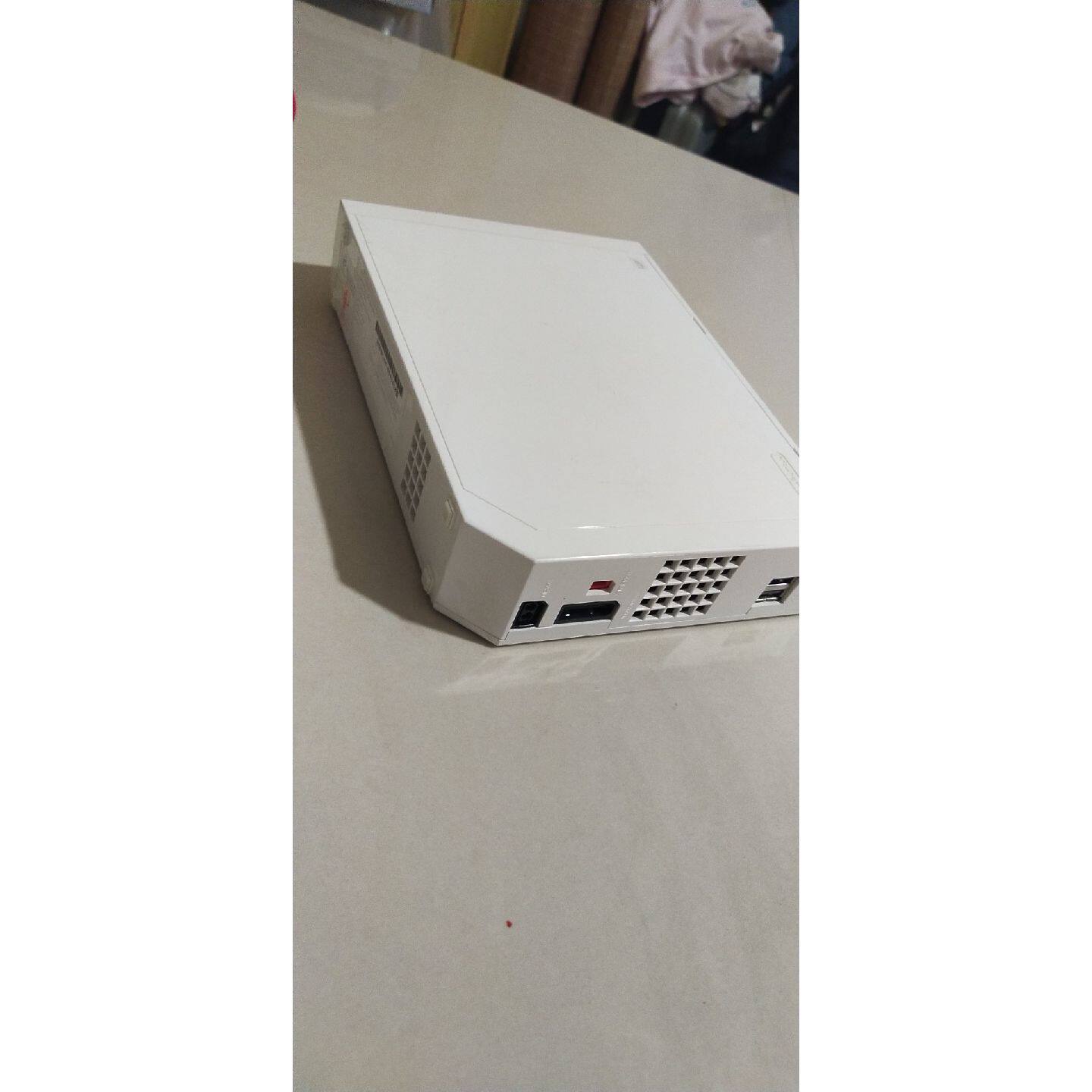 议价wii 主机体感机,型号是RVL-001(kor)