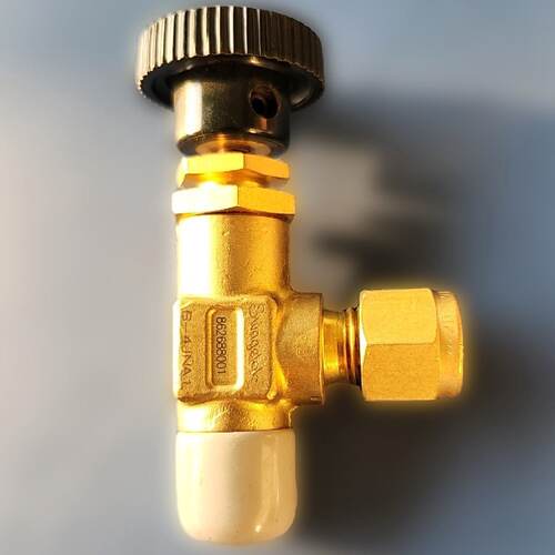 Swagelok B-4JNA1 1/4MNPT*1/4—议价