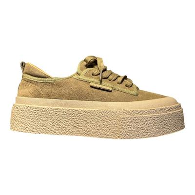 磨砂皮圆头低帮厚底板鞋