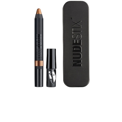 NUDESTIX MAGNETIC LUMINOUS 眼影revolve时尚小众新款