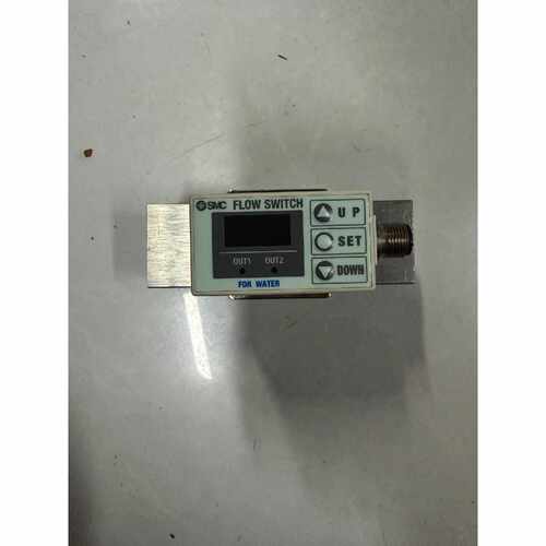下单前咨询SMC水用流量开关PF2W720-03-67，日本原装，实物