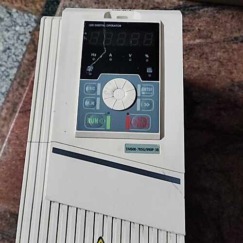 溢价-正弦变频器EM500-7R5G/9R0 几乎 无