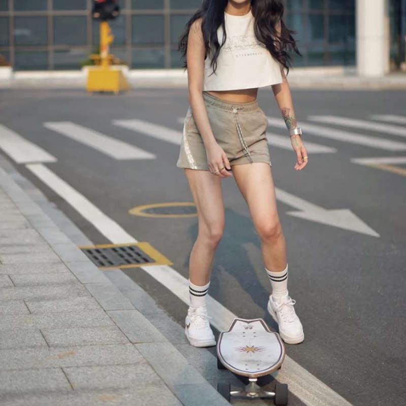 66Sixtysix陆地冲浪板滑板专业初学者男女生免蹬地陆冲板微瑕板面