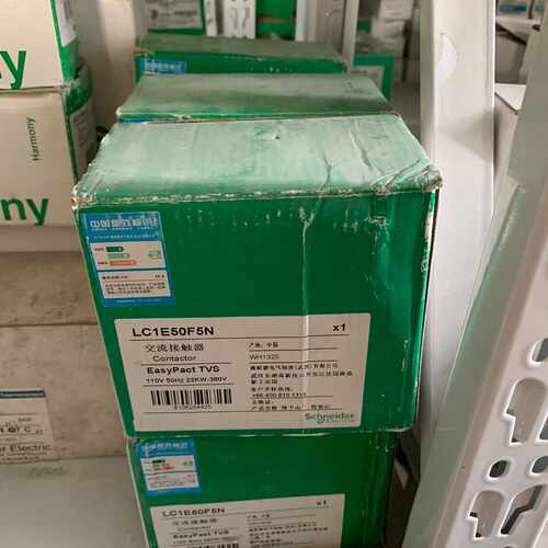 LC1E50F5N 110V 施耐德全新带包装 实物图议价