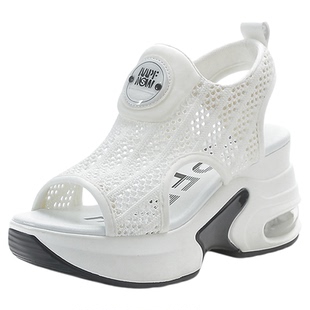 8cm内增高运动凉鞋女2026新款夏季小个子坡跟罗马女鞋软底不累脚