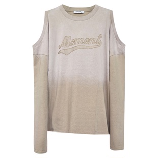 MOMENTPLAY 设计师 25秋冬新品 logo刺绣装饰露肩洗水长袖T恤