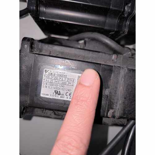 议价SGMJV-04ADD6S 伺服电机400W适用
