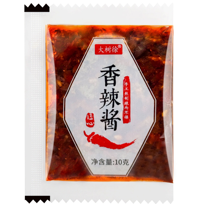 外卖小包香辣酱下饭调味
