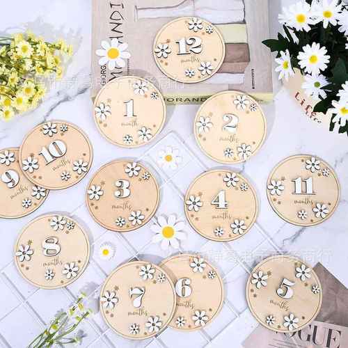 跨境现货12片装婴儿道具卡公告里程碑月度怀孕照片雏菊双层立体