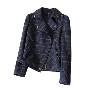 优雅洒脱并重的款式 立体收腰剪裁洋气格纹工装机车夹克羊毛外套