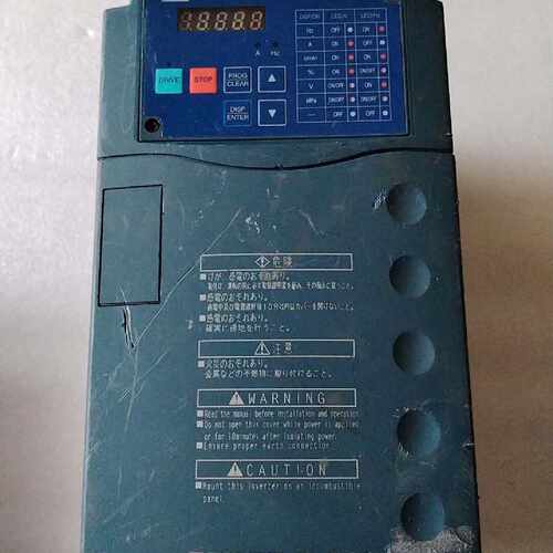 溢价-三肯变频器VM05 2.2KW SPF-2.2K 380V