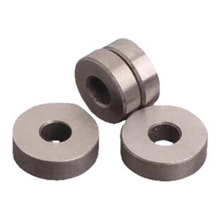 垫片精密五金冲压模具铬钢热处理高硬度圆柱加厚介子压板等高套筒