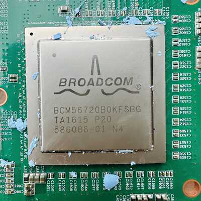 BCM56720BOKFSBG芯片，带板，成色如图，芯片