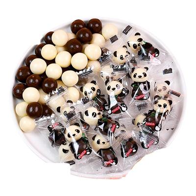 勾勾手熊猫麦丽素脆香夹心