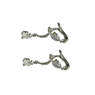 水滴锆石耳骨夹女2025新款耳挂小众设计感气质百搭耳夹无耳洞耳饰